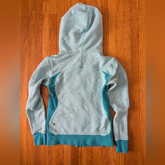 LULULEMON athletica Light Blue and Teal Zip-Up Jacket On The Daily Hoodie 4 - Picture 8 of 9